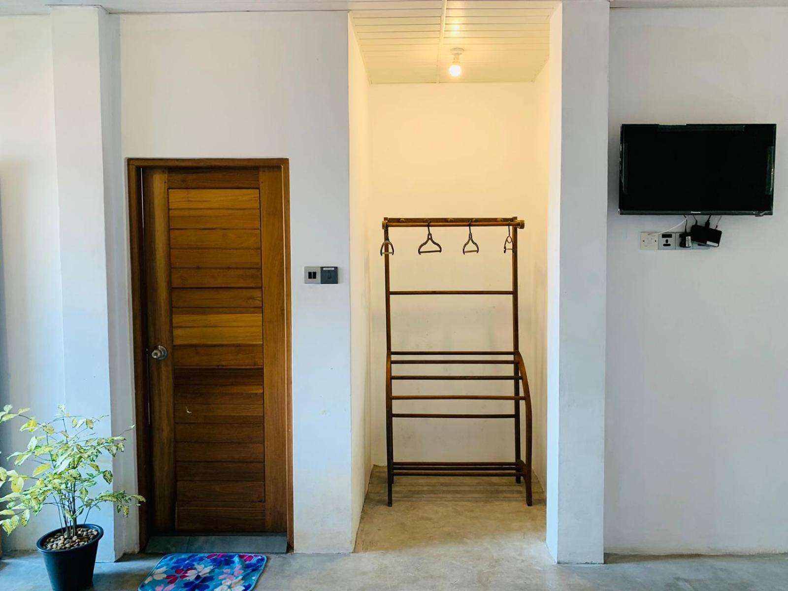 O2 Weligama Hotel & Spa Exterior photo